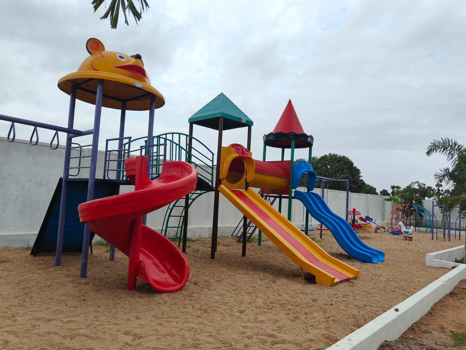 whatsapp image 2025 12 01 at 4.13.18 pm (3)